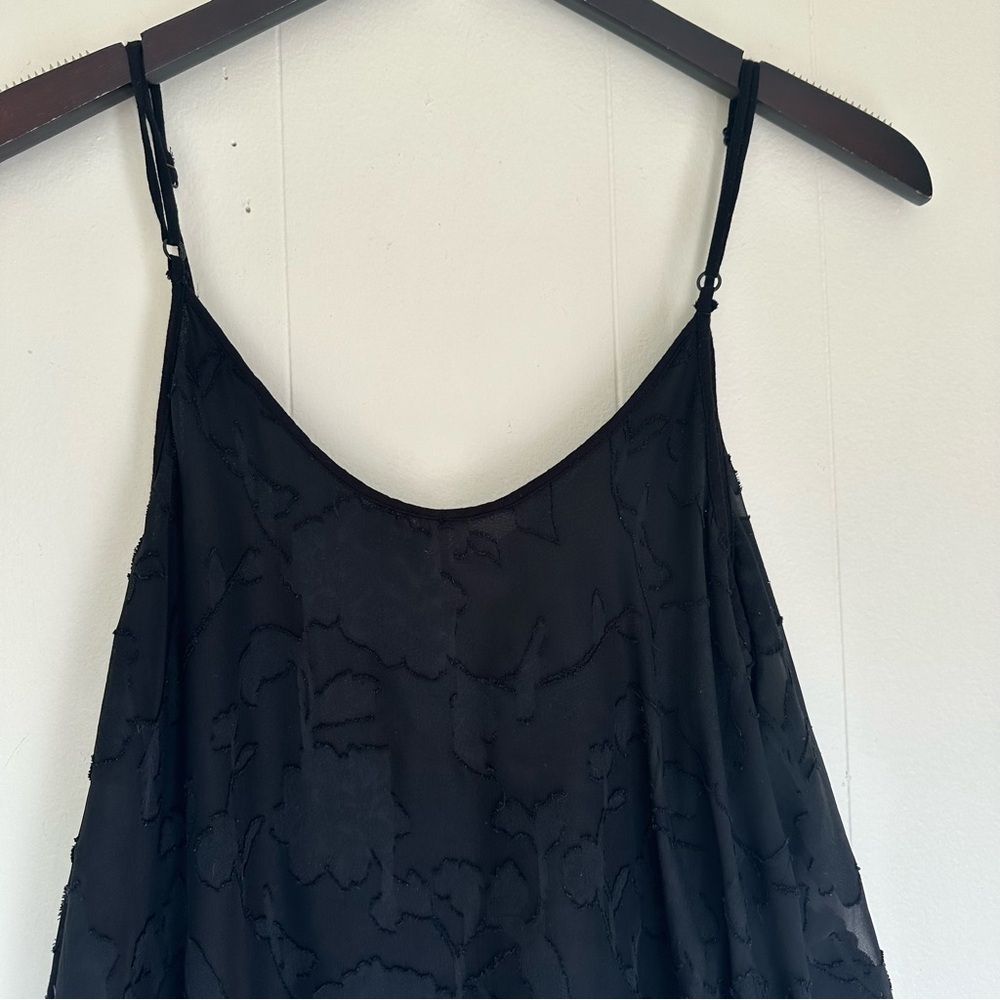 GENTLE FAWN Black Sheer Floral Pattern Overlay Camisole Small - Picture 5 of 8